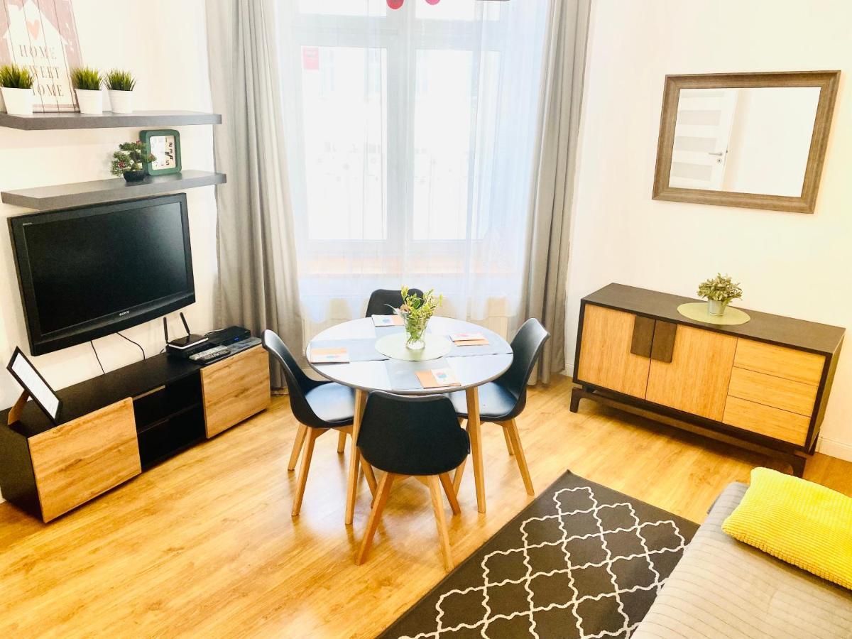 Apartament Centrum Poznań Buitenkant foto
